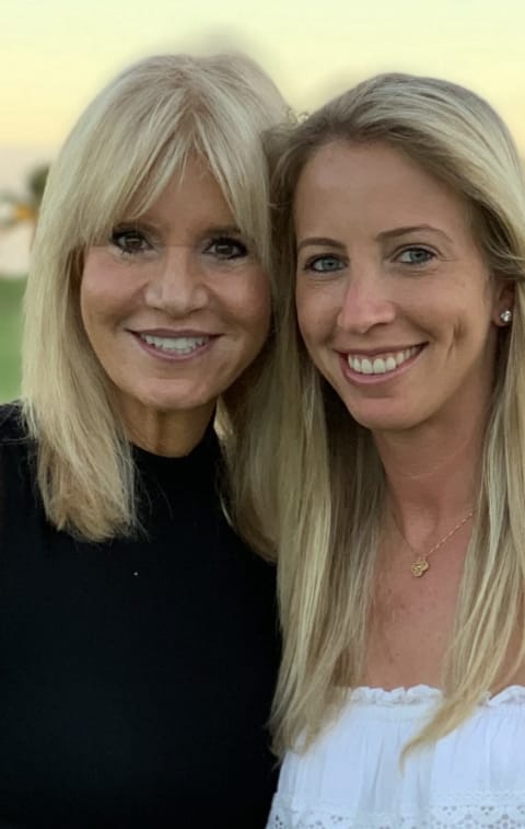 Dr. Danoff selfie with her daughter